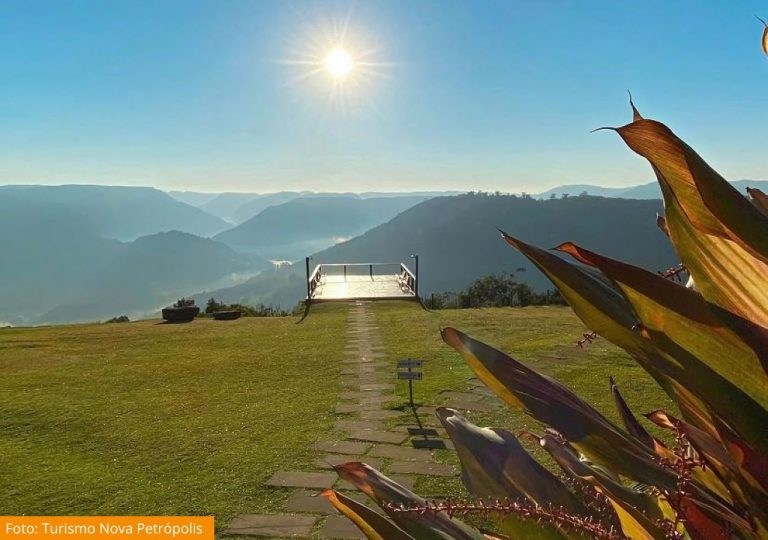 Parada da Torre em Nova Petrópolis O Mirante Imperdível da Rota Romântica