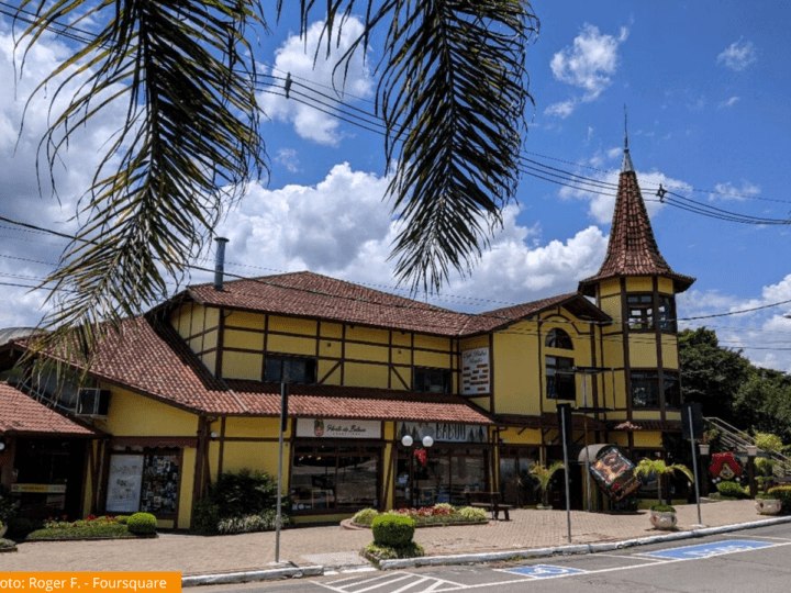 Boliche Kegelbahn: Música, diversão e restaurante em Nova Petrópolis